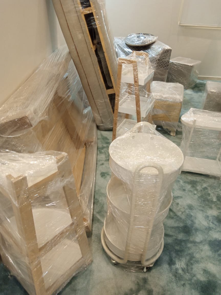 About photo-6021860774437307481-y